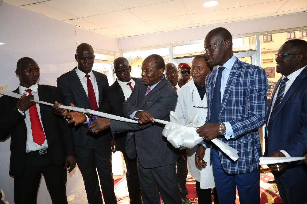 Caisse nationale de sécurité sociale: le Président Alpha Condé inaugure l’IRM du centre de diagnostic