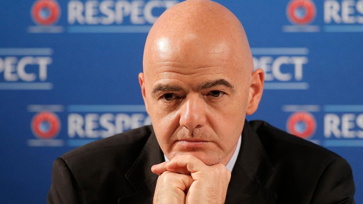 Mondial-2022: Infantino et la Fifa étudient toujours