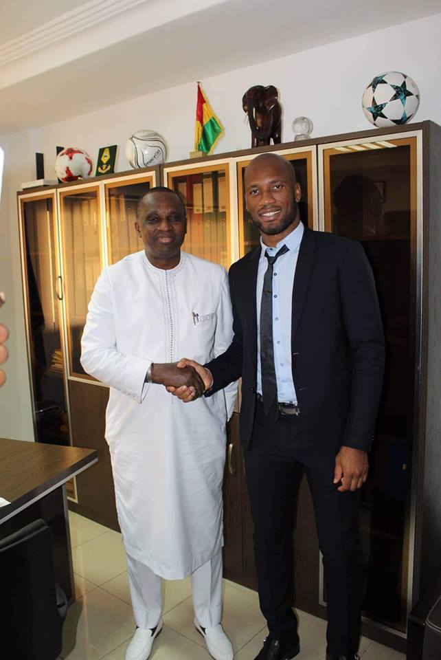 Didier Drogba chez le président Antonio Souaré