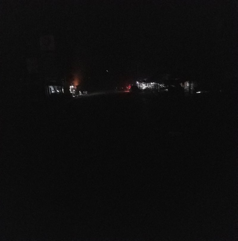Carnet de route: voilà Faranah la nuit