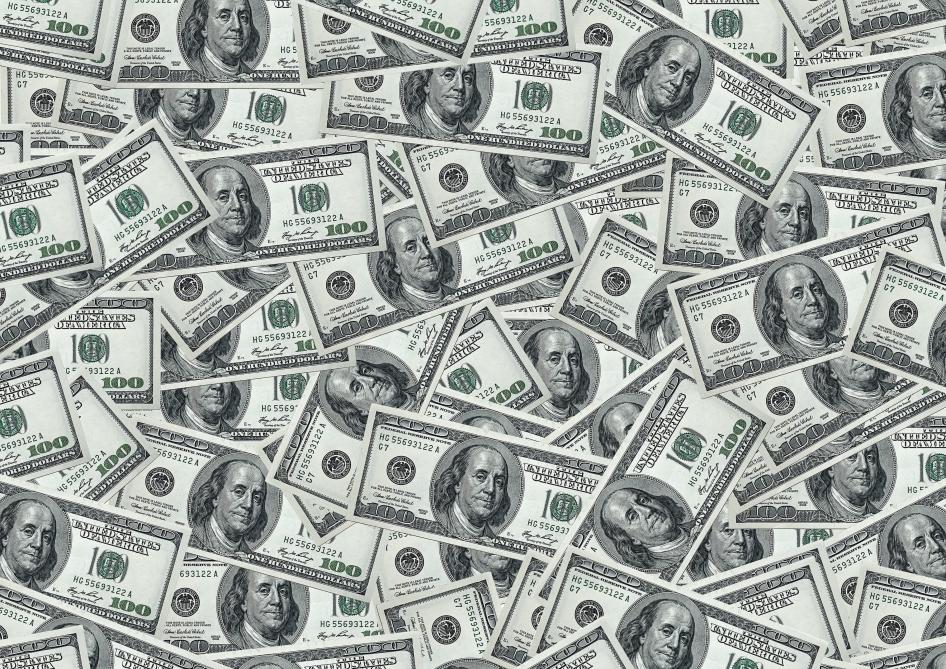 États-Unis : il pleut des billets de banque sur une autoroute