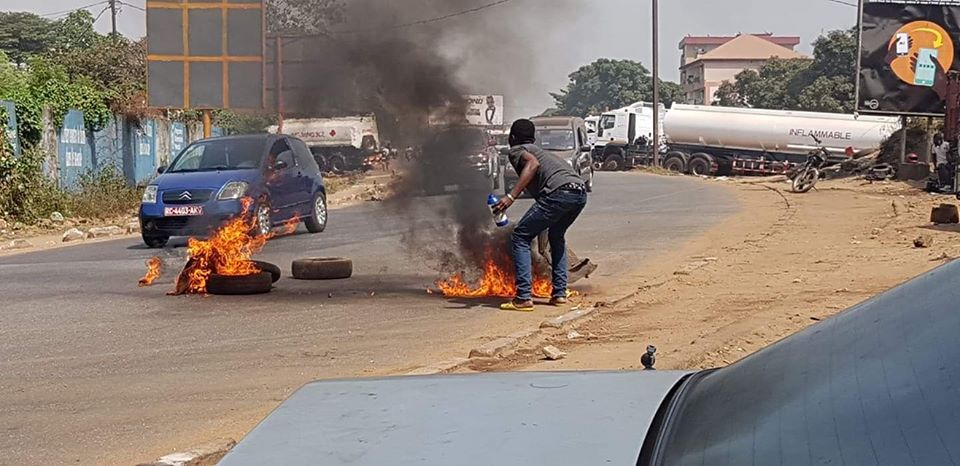 Crise politique en Guinée: le FNDC appelle à une nouvelle journée d'action ( vidéo )