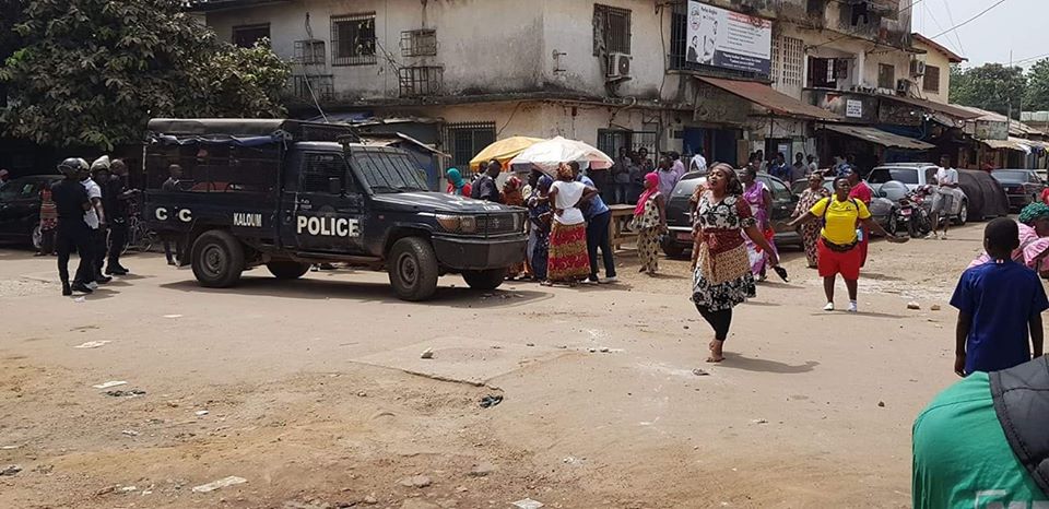 Des femmes de Kaloum dans les rues pour dire non à une nouvelle constitution