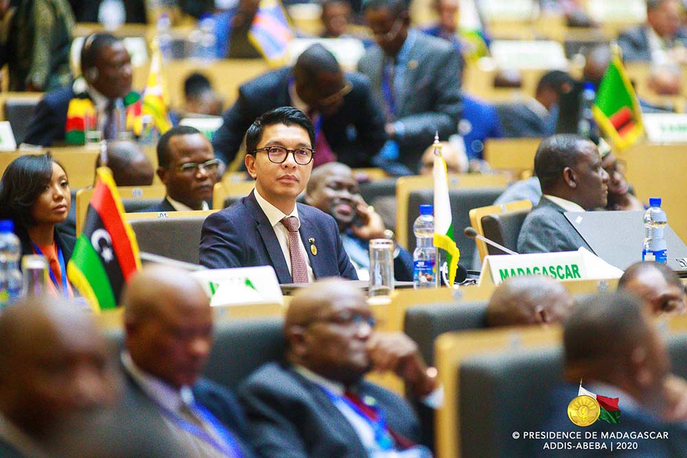 L'Union Africaine et la CEDEAO réagissent à la décision de Alpha Condé ( courrier )