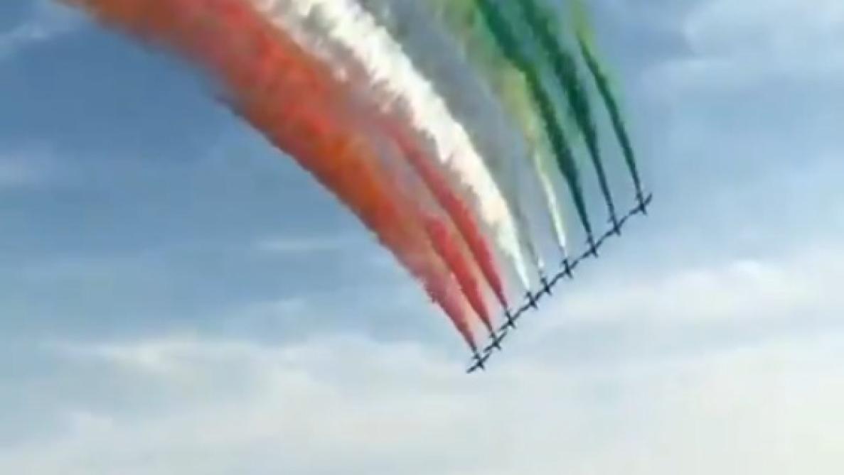 Coronavirus: en Italie, l’armée de l’air fait le show pour soutenir ses citoyens en quarantaine
