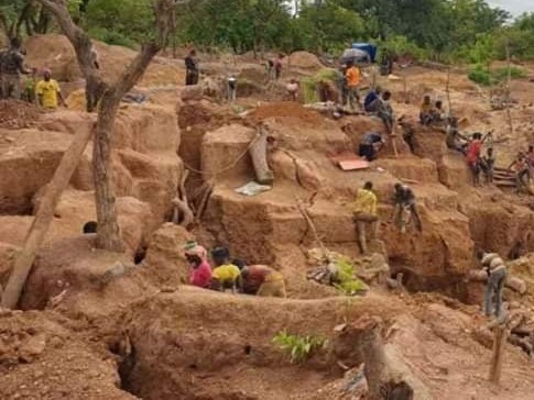 04 personnes dont une fillette périssent dans l'éboulement d'une mine à Siguiri