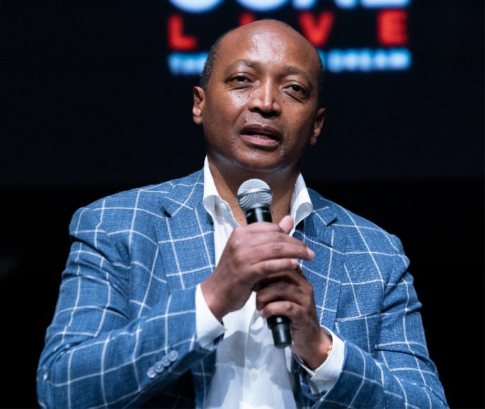 Le Sud-Africain, Patrice Motsepé, est le nouveau président de la Confédération Africaine de Football