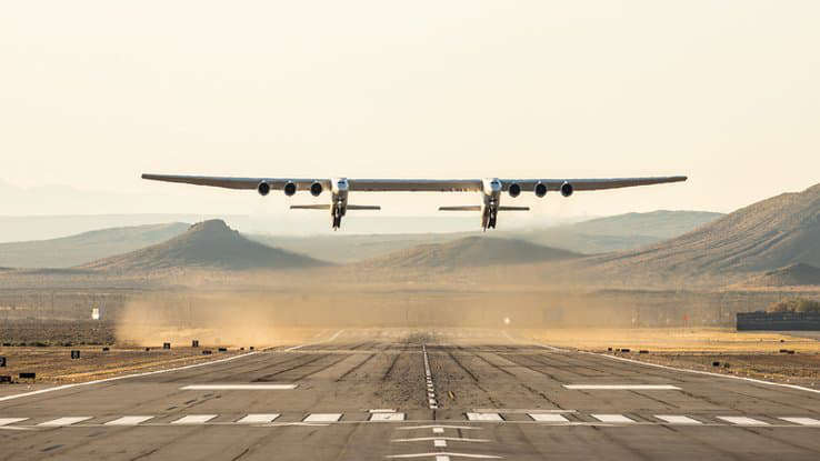 Le Roc, l'avion le plus grand du monde, reprend les airs