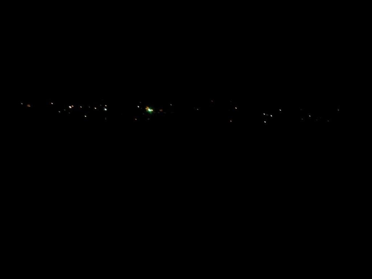 Plongés dans l'obscurité depuis trois jours, des habitants de la Cimenterie expriment leur ras-le bol