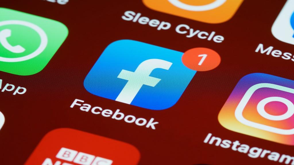 Panne Facebook : combien a coûté l'interruption d'insta, Whatsapp et FB ?
