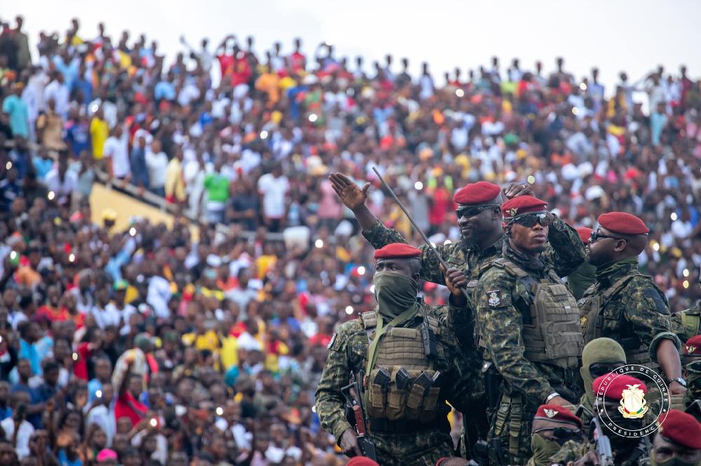 Stade Général Lansana Conté: intense moment de cohésion entre Guinéens sous le regard admiratif du colonel Doumbouya