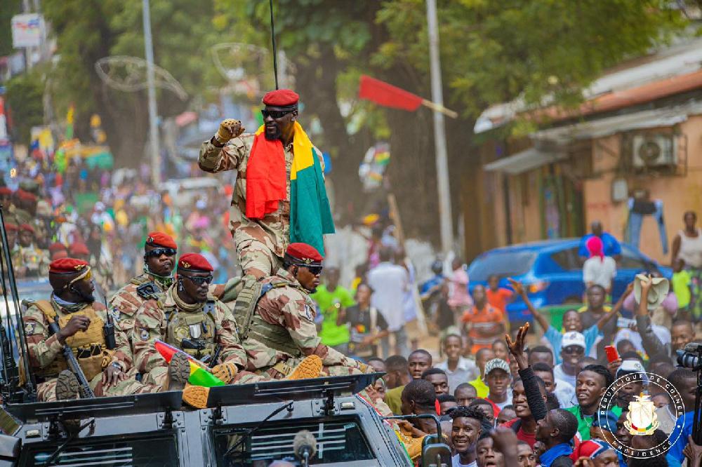 Fête de l’indépendance : le peuple souverain de Guinée envoie un signal fort à la CEDEAO ( Mandian Sidibé)