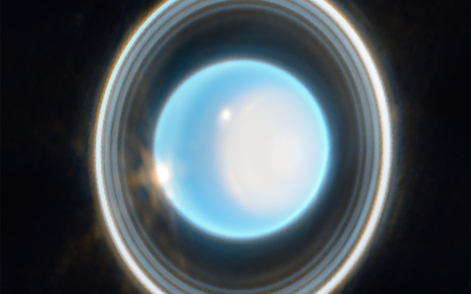 La première image d’Uranus par le télescope James Webb publiée par la Nasa