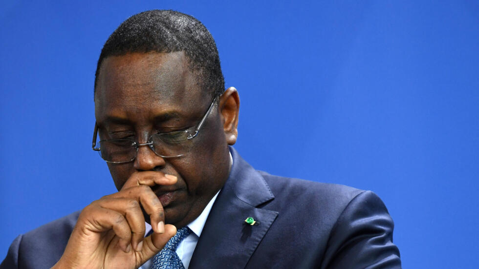 Sénégal: Macky Sall sous pression