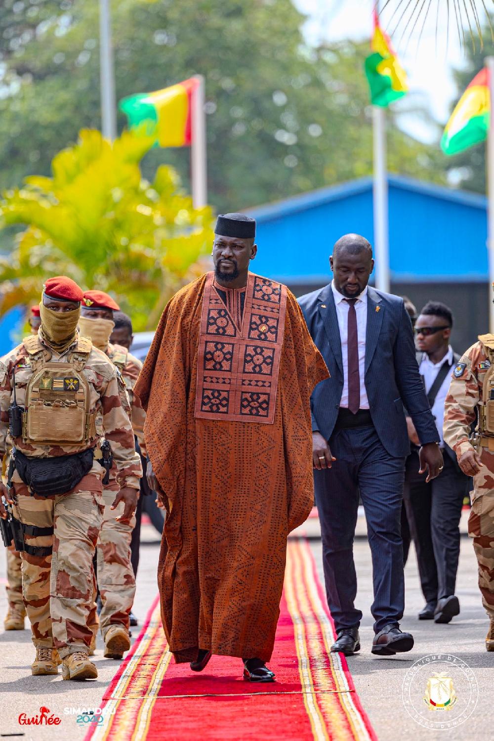 Mamadi Doumbouya intensifie la réforme minière : Interdiction d’exportation d’or brut à l’horizon