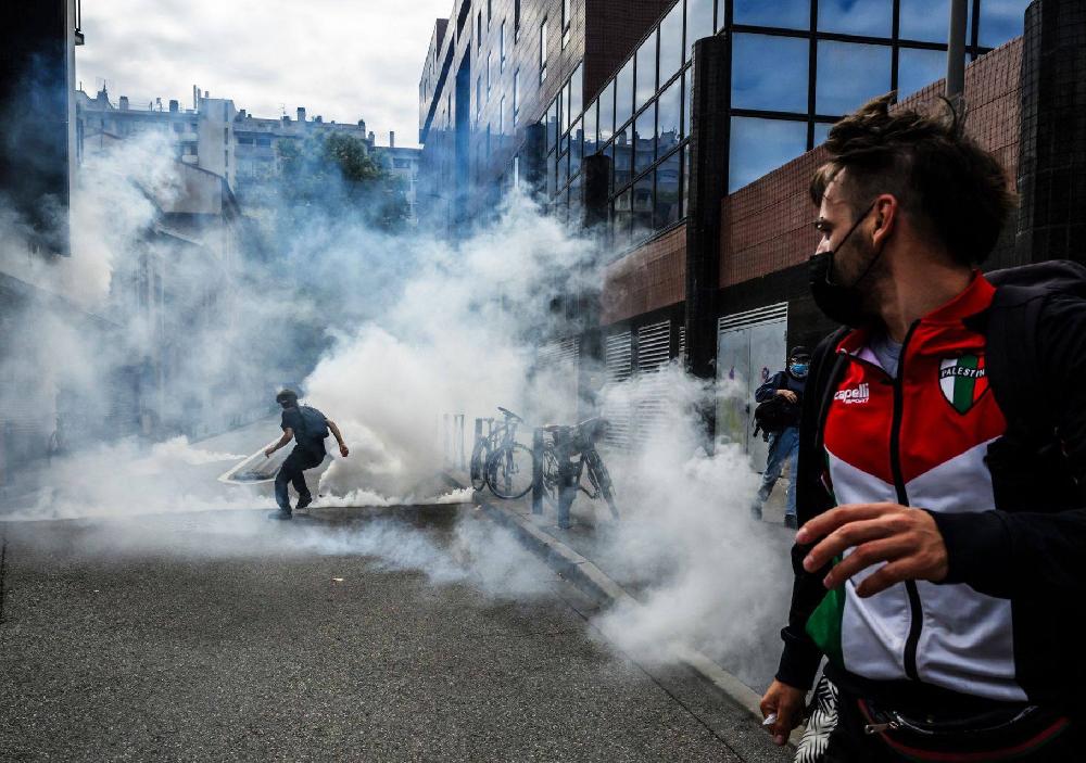 France : la colère gronde, le pouvoir vacille, et les médias détournent les yeux
