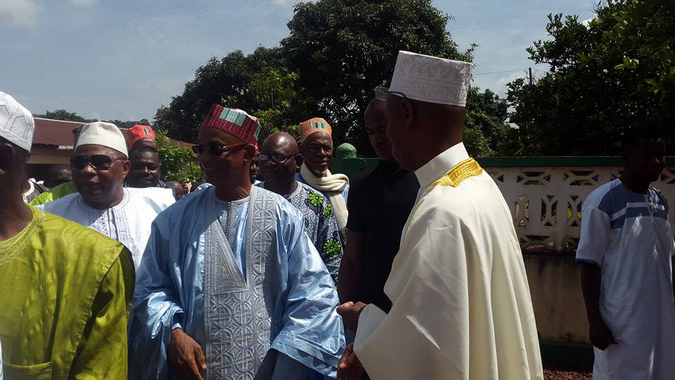 Cellou Dalein Diallo à Nadhel pour l'enterrement du pèrede Diallo Sadakaadji