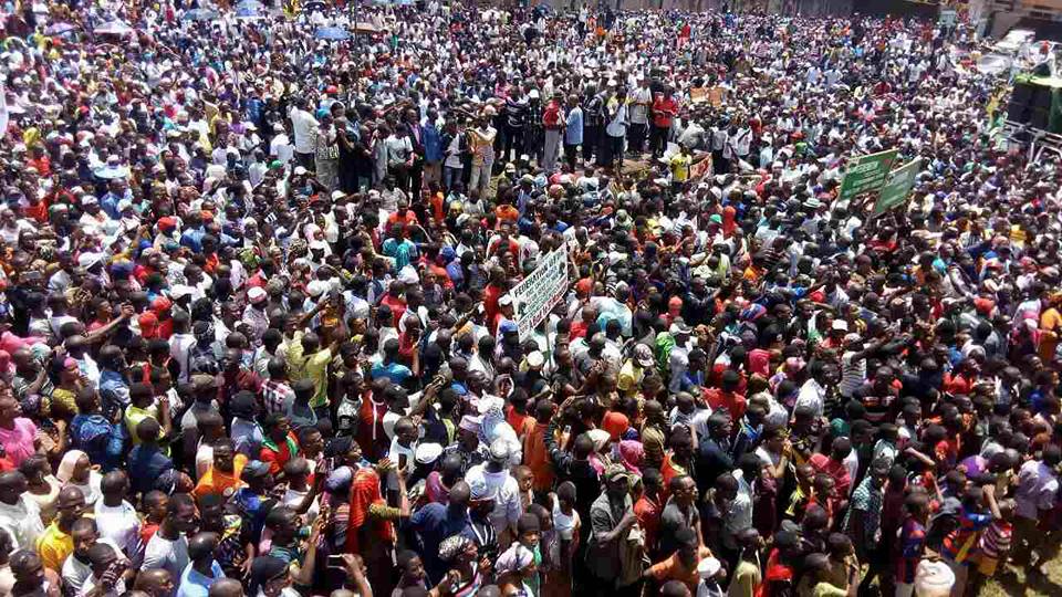 Alpha Condé bientôt face à une série de manifestations à Conakry