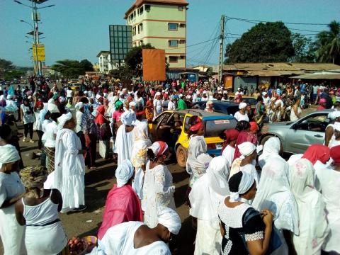 Guinée: des milliers d'
