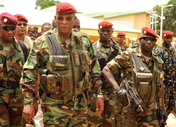 Désintox: le général Konaté n'est ni l'ennemi du Maroc ni interdit de séjour en Guinée