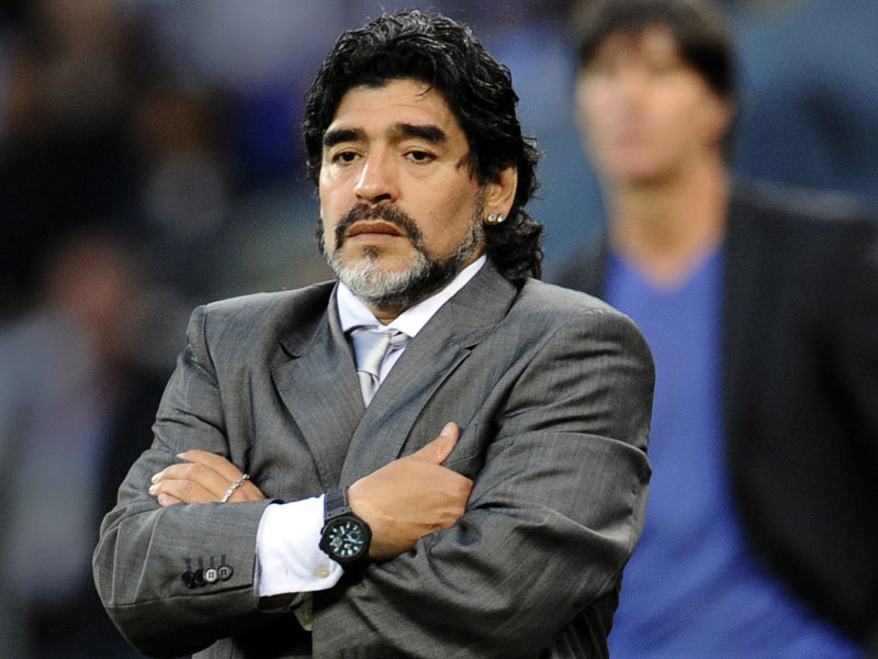 Diego Maradona soupçonné d'agression sur sa petite amie ?